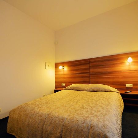 Guest House & Villa Astoma パランガ 部屋 写真