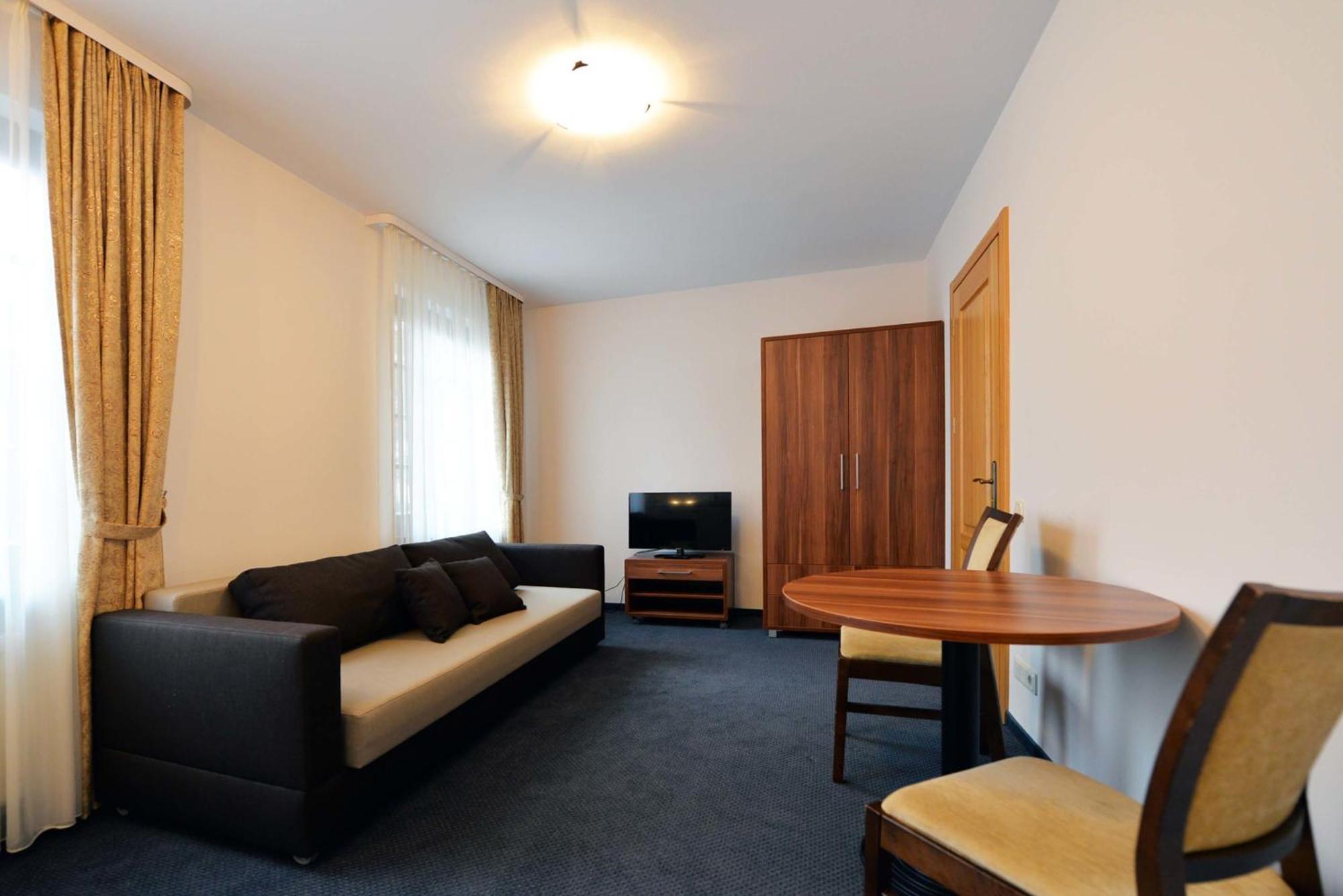 Guest House & Villa Astoma パランガ 部屋 写真